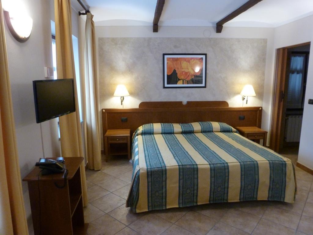 La Cascina Di Villa Due Narzole Экстерьер фото
